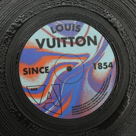 LOUIS VUITTON Disc Pouch Leather Black M81777 LV Auth 98260SA - Picture 8 of 15